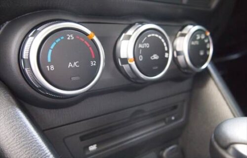 車の暖房が効かない原因は故障？対処法で自分でできることは？